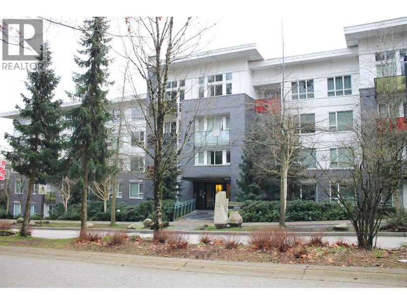303 9250 UNIVERSITY HIGH STREET, Burnaby