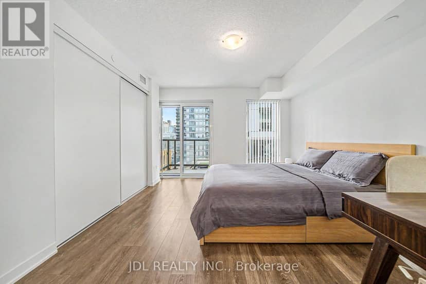 1411 - 87 Peter Street — photo 18 of 37