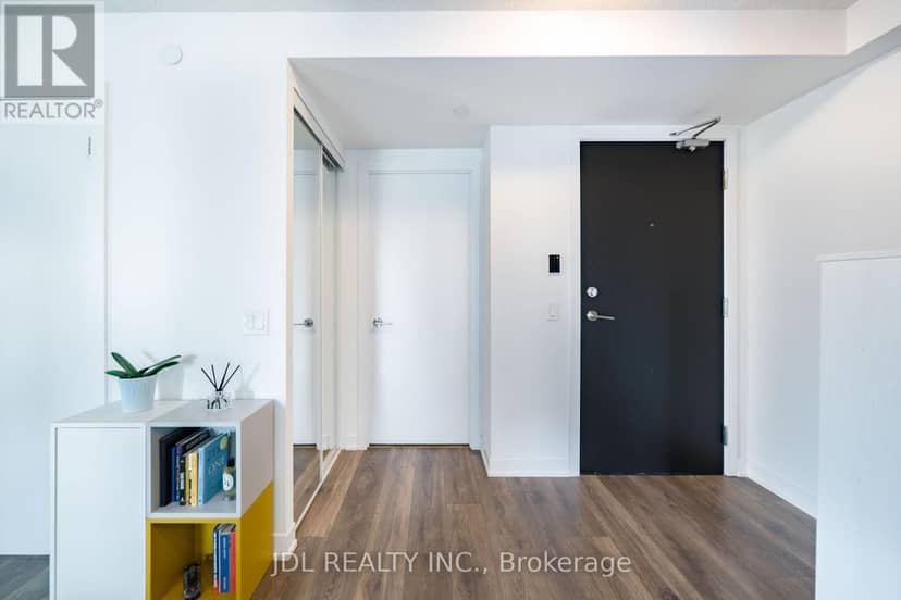 1411 - 87 Peter Street — photo 7 of 37