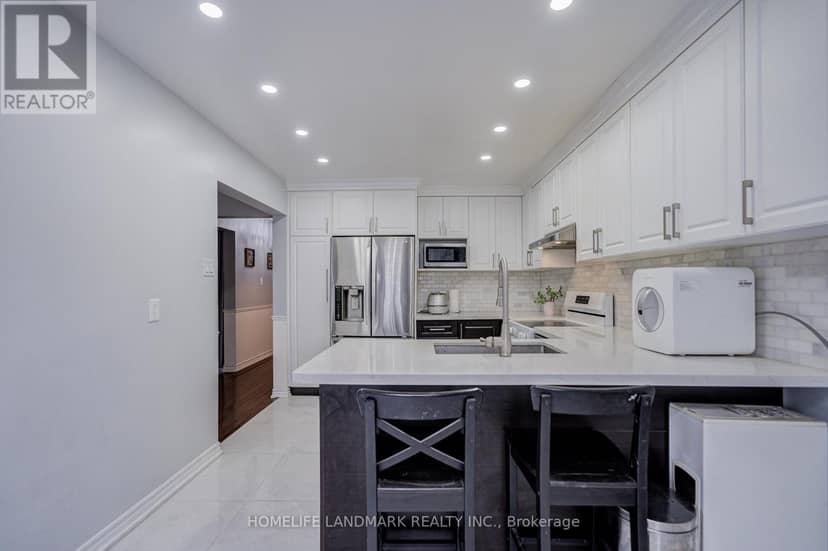 35 Royal Palm Drive — photo 17 of 40