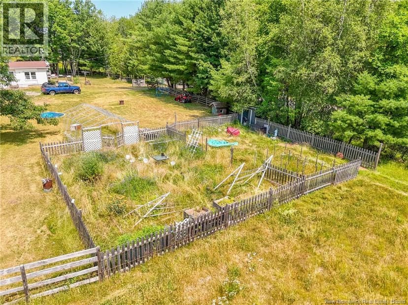 520 Scotchtown Road — photo 31 of 40