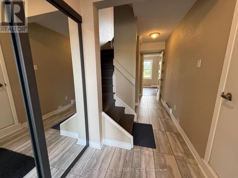 32 Appleby Private N, Ottawa, photo 3
