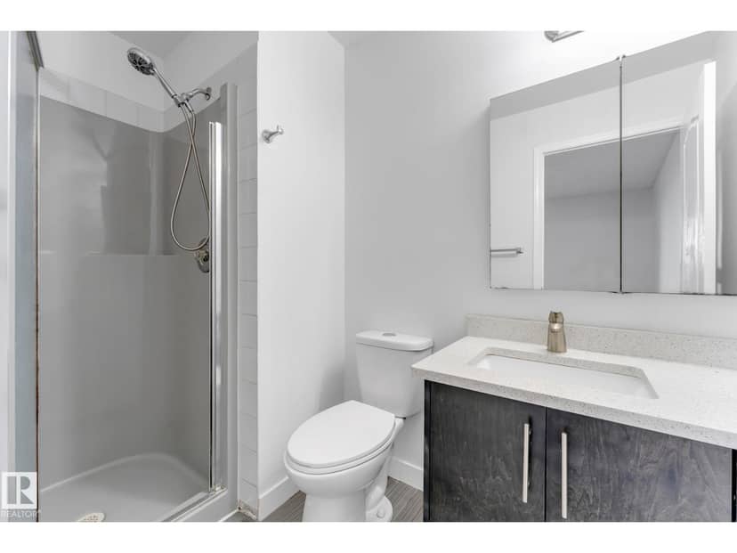 4511 25 AV NW NW — photo 23 of 36