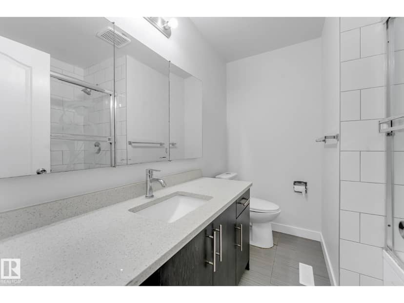 4511 25 AV NW NW — photo 24 of 36