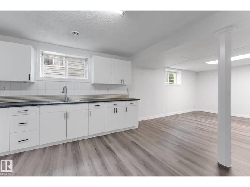 4511 25 AV NW NW — photo 28 of 36