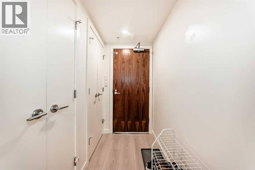 104, 108 Waterfront Court SW, Calgary, photo 4