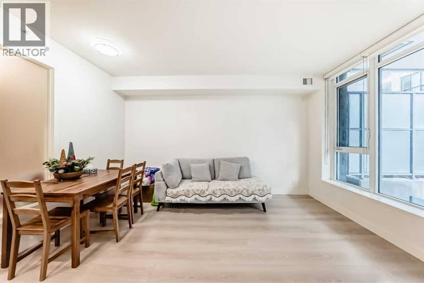 104, 108 Waterfront Court SW — photo 9 of 40