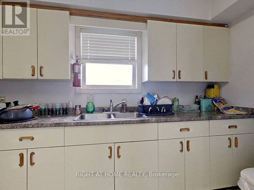 379 Erb Street W — photo 29 of 40