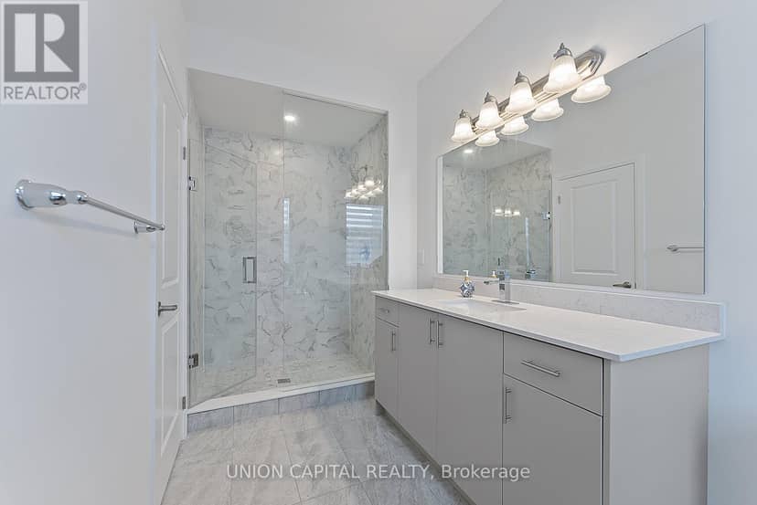 11437 Leslie Street — photo 35 of 40