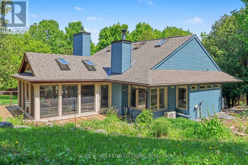 4637 Northwoods Drive — photo 10 of 40