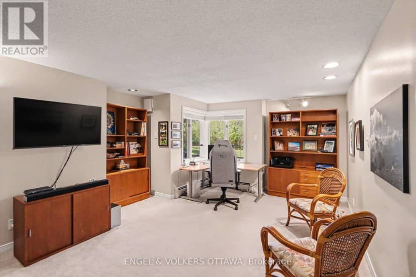 4637 Northwoods Drive — photo 35 of 40