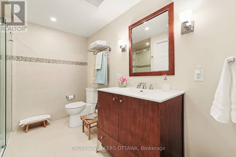4637 Northwoods Drive — photo 37 of 40