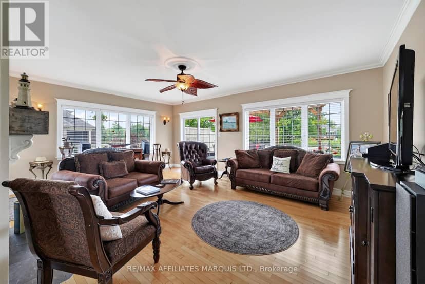 6242 Shannon Lane — photo 10 of 40