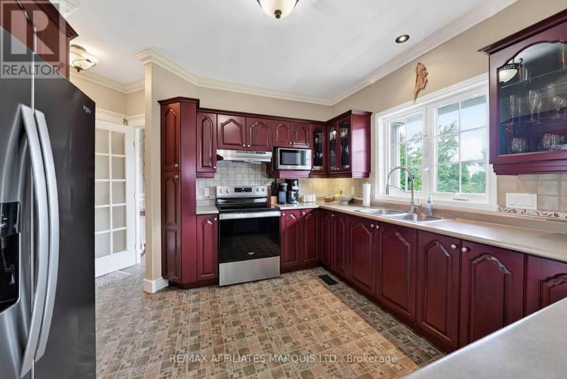 6242 Shannon Lane — photo 17 of 40