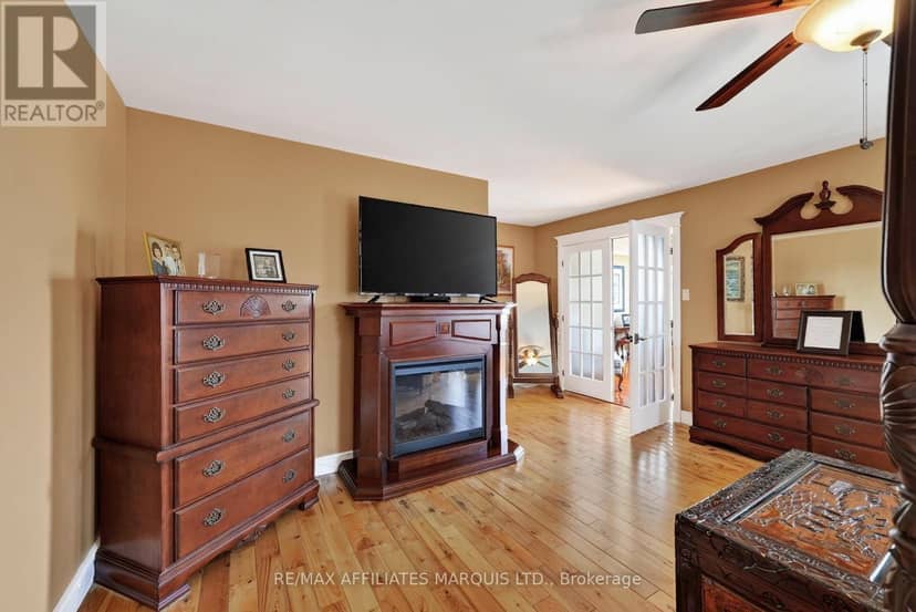 6242 Shannon Lane — photo 23 of 40