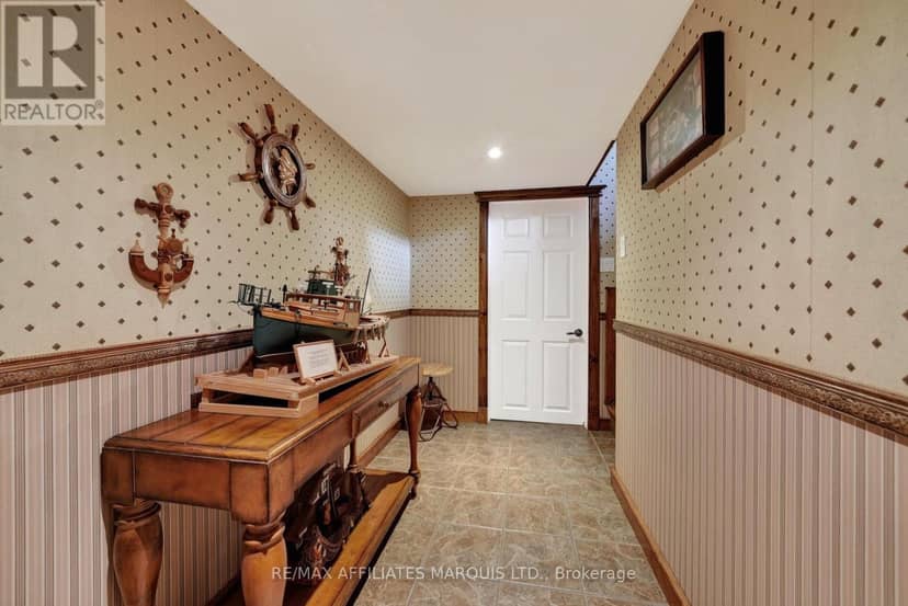 6242 Shannon Lane — photo 34 of 40