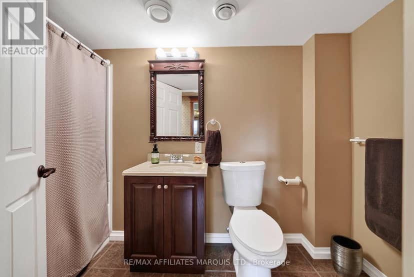 6242 Shannon Lane — photo 35 of 40