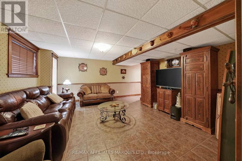 6242 Shannon Lane — photo 37 of 40