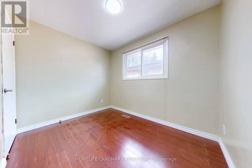 225 Pineway Boulevard — photo 16 of 31