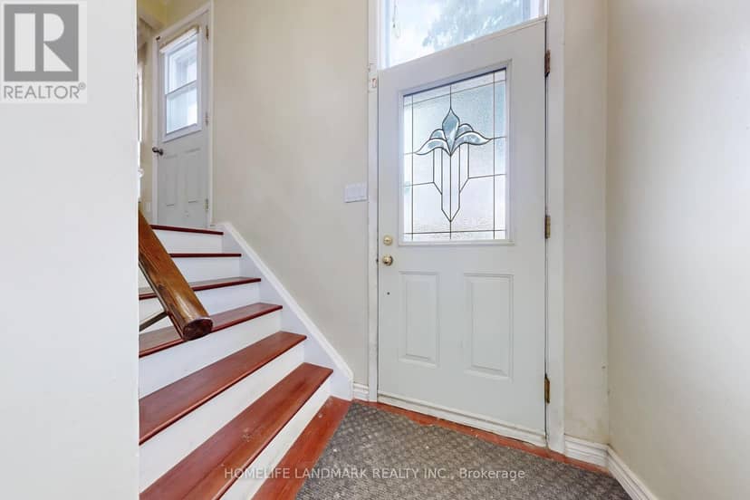 225 Pineway Boulevard — photo 20 of 31