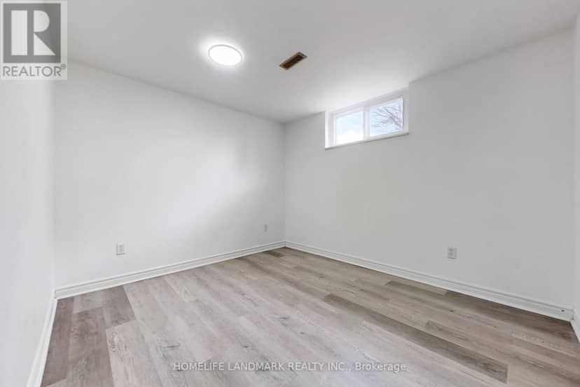 225 Pineway Boulevard — photo 26 of 31