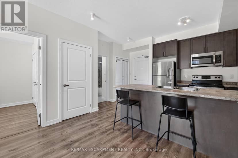 123 - 101 Shoreview Place — photo 15 of 40