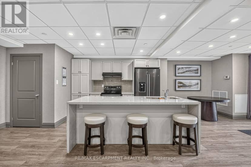 123 - 101 Shoreview Place — photo 30 of 40