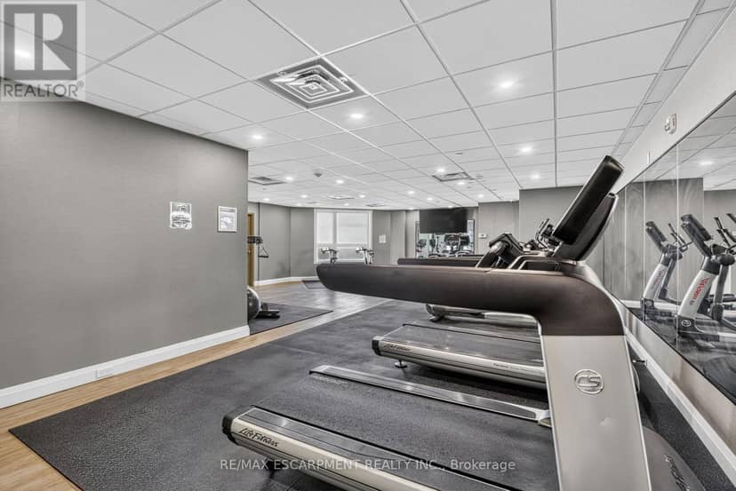 123 - 101 Shoreview Place — photo 32 of 40