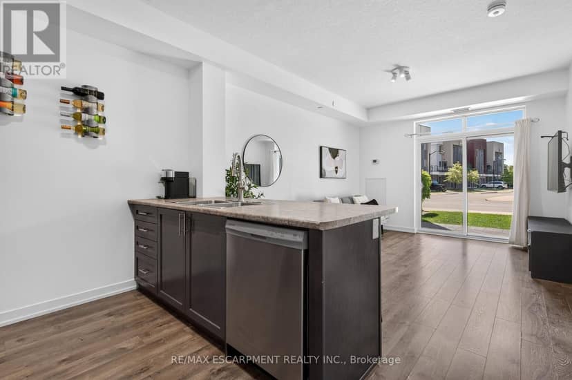 123 - 101 Shoreview Place — photo 9 of 40