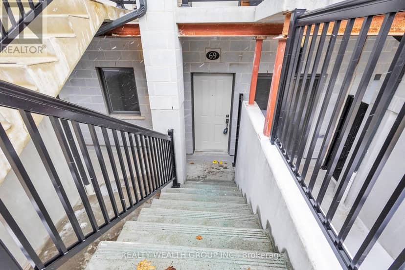 69 - 25 Isherwood Avenue N — photo 4 of 27