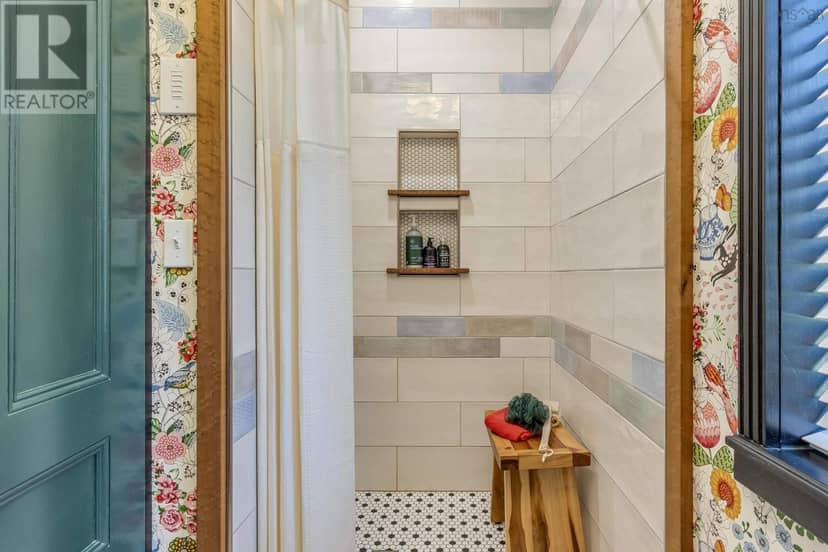 174 South Street — photo 13 of 40