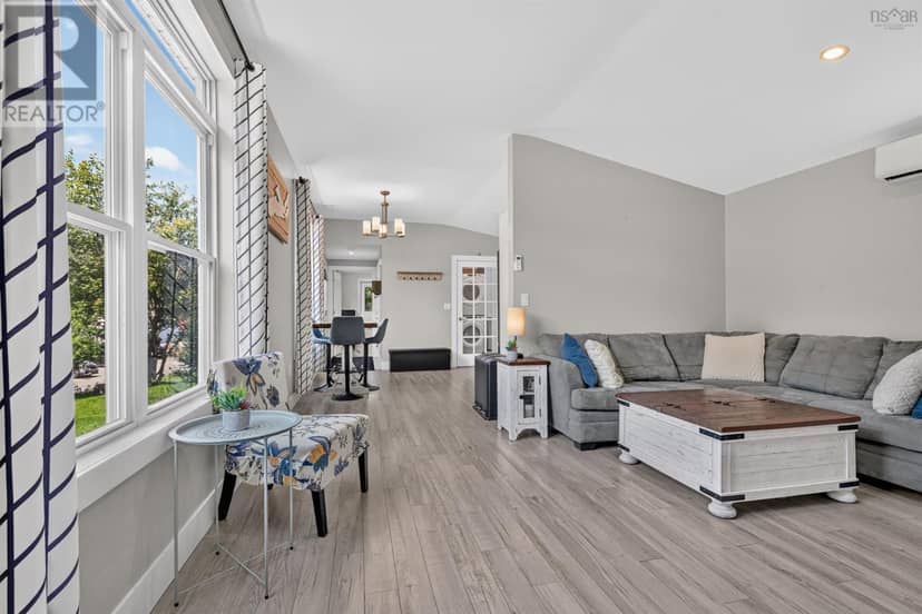 4 Kellys Lane — photo 11 of 38