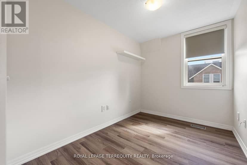 129 - 760 Lawrence Avenue W — photo 10 of 28