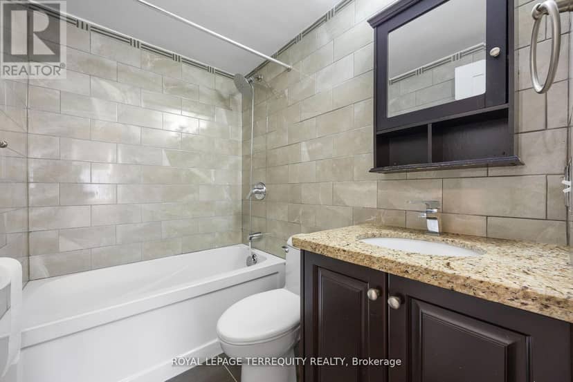 129 - 760 Lawrence Avenue W — photo 16 of 28