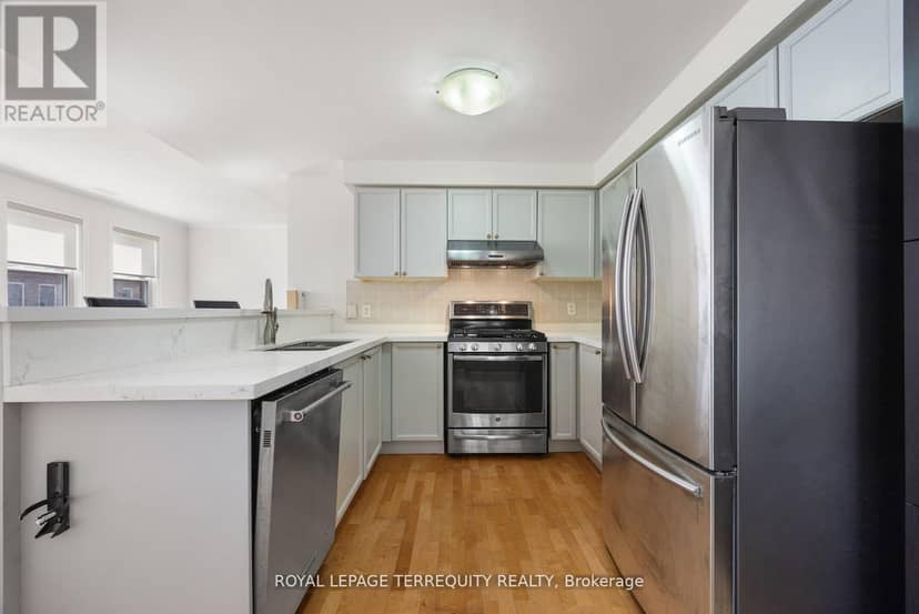 129 - 760 Lawrence Avenue W — photo 6 of 28