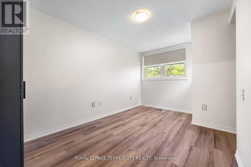 129 - 760 Lawrence Avenue W — photo 8 of 28