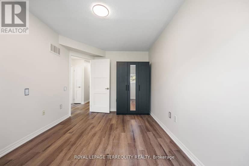 129 - 760 Lawrence Avenue W — photo 9 of 28