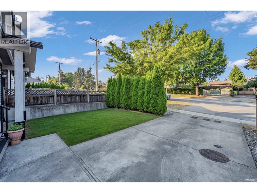 610 THIRTEENTH STREET, New Westminster, photo 3