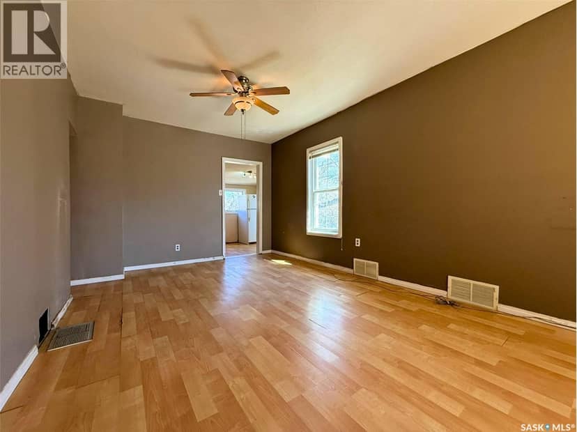 562 Athabasca STREET W, Moose Jaw, photo 4