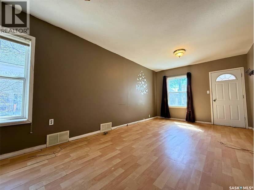 562 Athabasca STREET W, Moose Jaw, photo 5