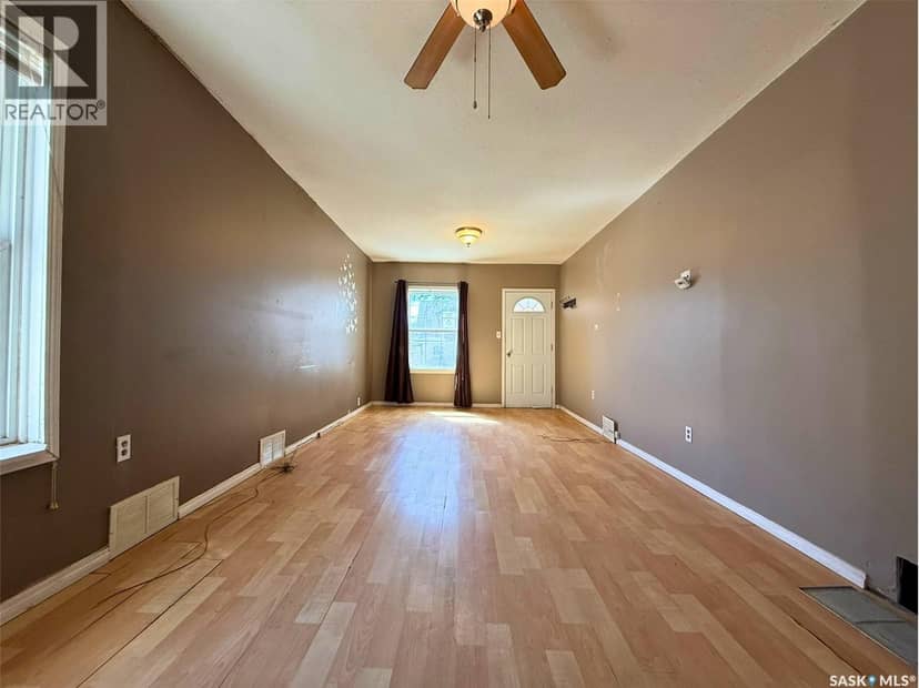 562 Athabasca STREET W, Moose Jaw, photo 6