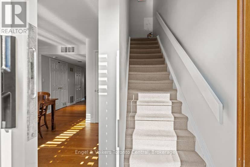 212 - 107 Wintergreen Place — photo 34 of 40