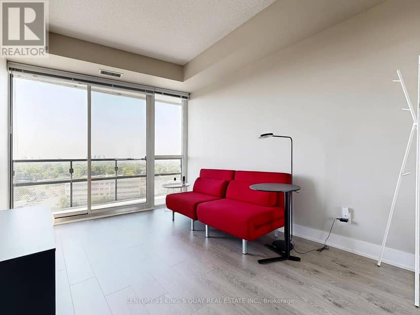 915 - 99 The Donway W — photo 18 of 40