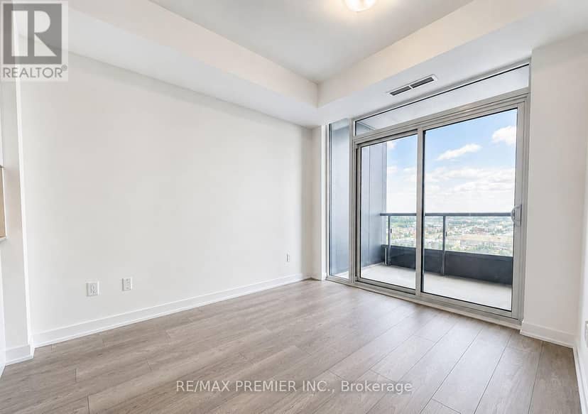 1707 - 474 Caldari Road — photo 3 of 7