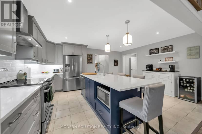 16 Stother Crescent — photo 12 of 40