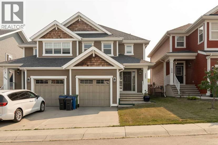 562 River Heights Crescent, Cochrane, photo 2