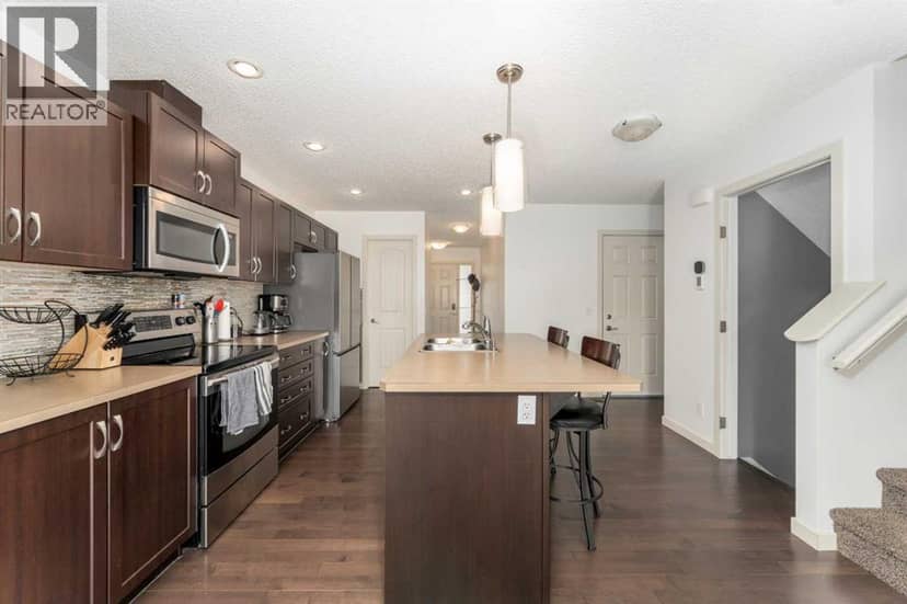 562 River Heights Crescent, Cochrane, photo 5