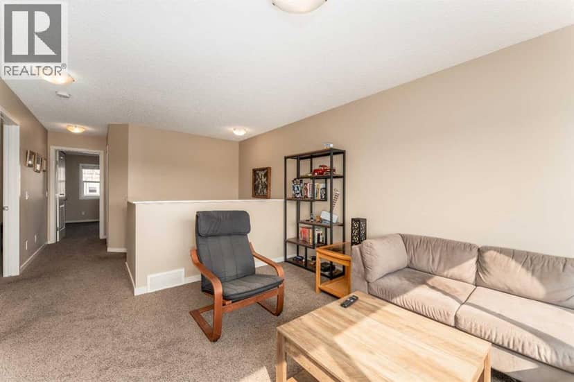 562 River Heights Crescent — photo 29 of 40