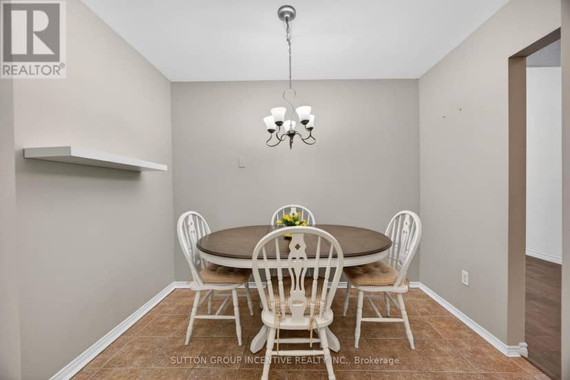 403 - 40 Museum Drive — photo 8 of 29