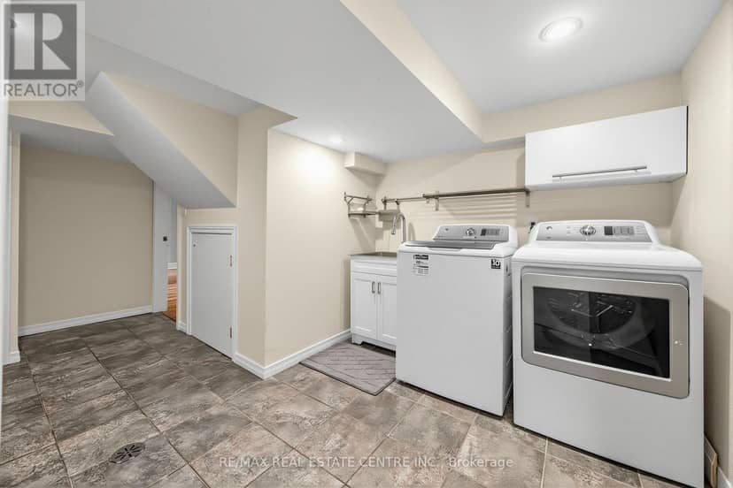 365 Lynn Place — photo 30 of 38